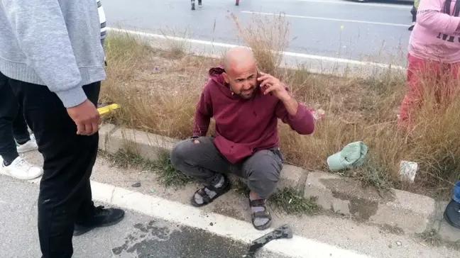 Manavgat'ta Motosiklet ile Hafif Ticari Araç Çarpıştı: 1 Yaralı