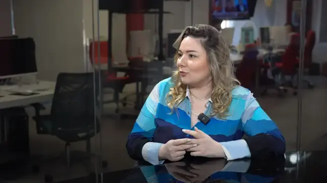 Bersu Göksel: En iyi Türk dizisi Ezel