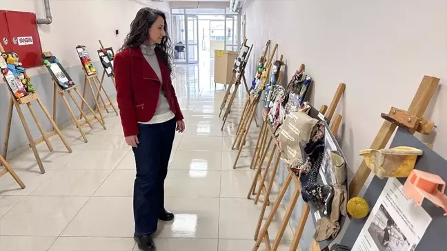 Çatalzeytin'de selin ardından sergi: Denize sürüklenen eşyalar öğrenciler tarafından sergilendi