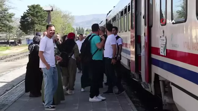Turistik Diyarbakır Ekspresi Elazığ'da