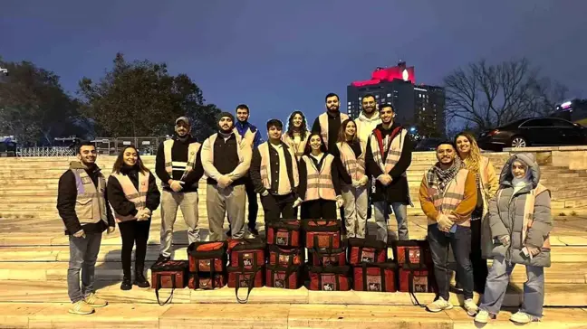 Altınbaş Üniversitesi İşletme Fakültesi Öğrencileri Çorbada Tuzun Olsun Derneği'ne Gönüllü Oldu