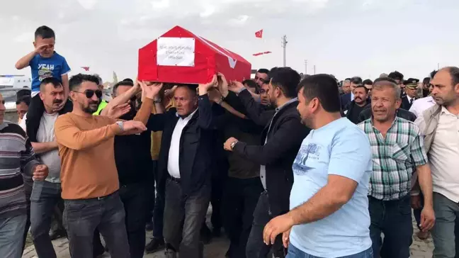 İstanbul'da görevi başındayken kaza geçiren polis memuru Konya'da defnedildi