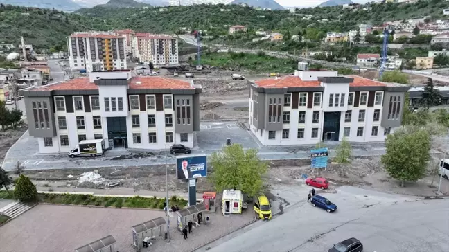 Hacılar Belediye Başkanı Bilal Özdoğan, hizmet binalarının inşaatını denetledi