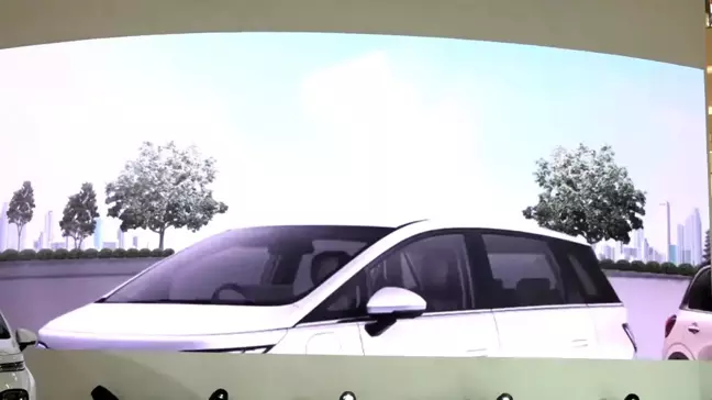 Wuling, Endonezya'da yeni elektrikli araç modeli Cloud EV'i tanıttı
