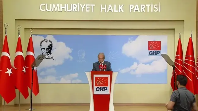 CHP Genel Başkan Yardımcısı Uzgel: Dışişleri Bakanlığı'nın yapısını zayıflatmayın