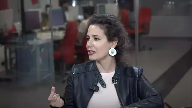 Pelin Batu: Kendimi hiçbir dile ait hissetmiyorum