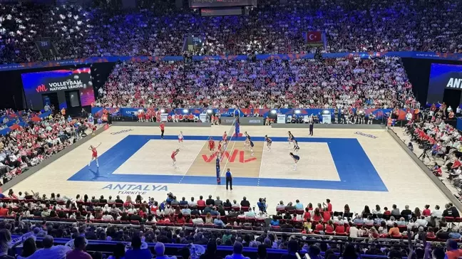 A Milli Kadın Voleybol Takımı İtalya'ya 3-1 yenildi