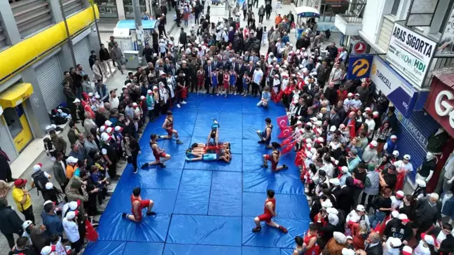 Ağrı'da 19 Mayıs Atatürk'ü Anma, Gençlik ve Spor Bayramı Coşkuyla Kutlandı