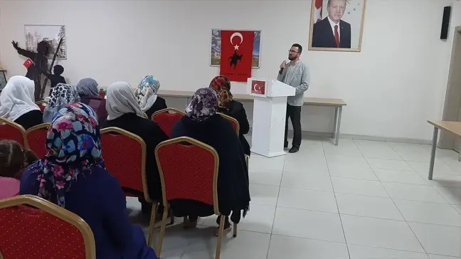 Kayseri'de kadınlara 'Savaş, Göç ve Aile' konulu seminer düzenlendi
