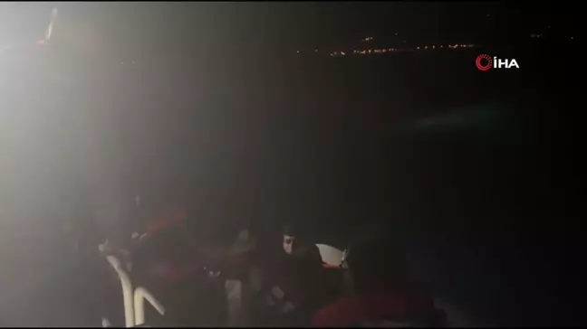 Yunan unsurları Ayvacık açıklarında 3'ü çocuk, 14 kaçak göçmeni ölüme terk etti