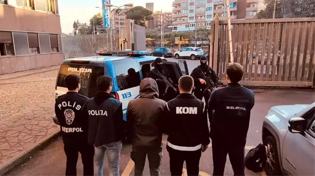 Interpol Tarafından Aranan Suç Örgütü Lideri İtalya'da Yakalandı
