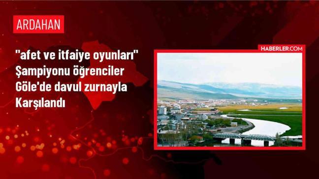 Burdur'da düzenlenen Afet ve İtfaiye Oyunları Yarışması'nı kazanan Ardahan Üniversitesi öğrencileri coşkuyla karşılandı