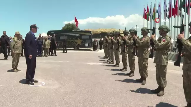 Cumhurbaşkanı Erdoğan, İzmir'de düzenlenen Efes-2024 Tatbikatı'nı izledi