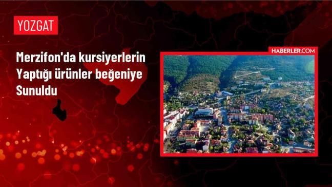 Merzifon Şehit Abdulmuttalip Kesikbaş Halk Eğitimi Merkezi'nde Kursiyerlerin Ürünleri Sergilendi