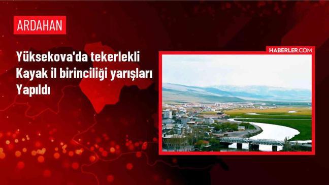 Yüksekova'da Tekerlekli Kayak İl Birinciliği Yarışması Düzenlendi