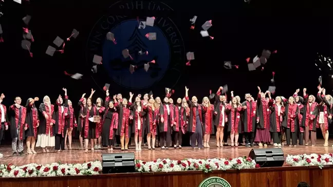 Artvin Çoruh Üniversitesi'nden 2023-2024 Akademik Yılı Mezuniyet Töreni