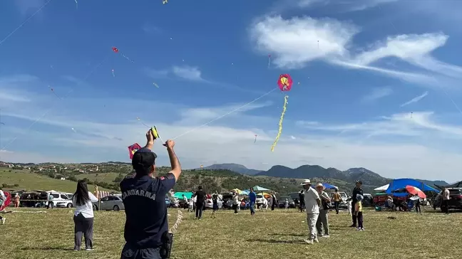 Isparta'da Uçurtma Şenliği Düzenlendi