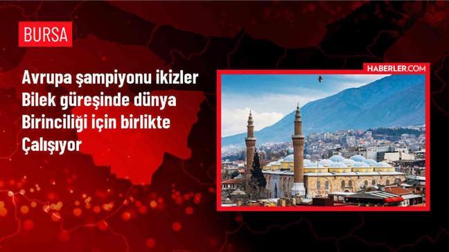 Bursa'da İkiz Kardeşler Dünya Şampiyonasına Hazırlanıyor