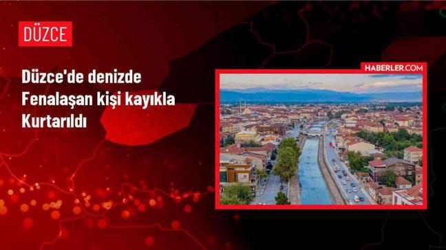 Akçakoca'da denizde fenalaşan vatandaş balıkçı teknesiyle kurtarıldı