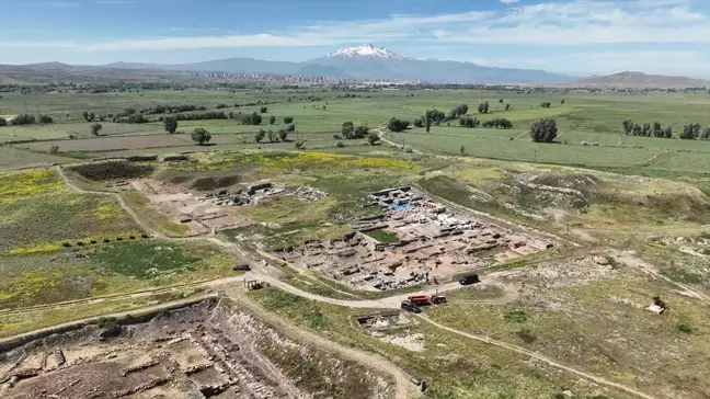 Kültepe Kaniş/Karum Höyüğü'nde yeni kazı sezonu başladı