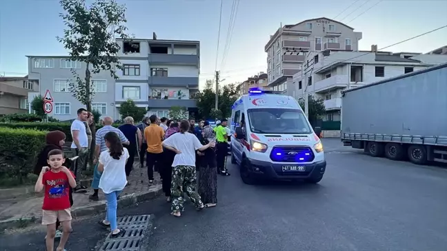 Gebze'de otomobil çarptı, 11 yaşındaki çocuk yaralandı