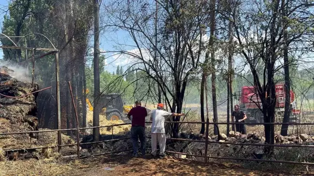 Bucak'ta çıkan yangında bin adet saman balyası kül oldu