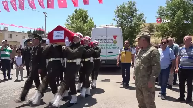 Kahramanmaraşlı şehit son yolculuğuna uğurlandı