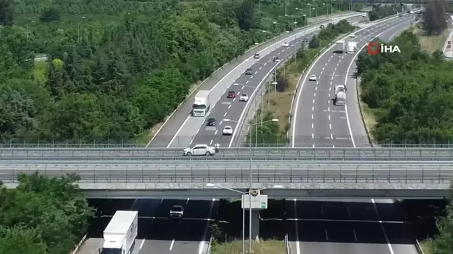 Bayram dönüşü Düzce trafik geçişi akıcı ilerliyor