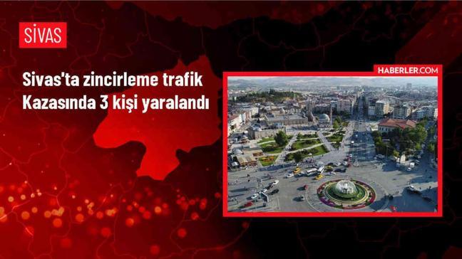 Sivas'ta Zincirleme Trafik Kazası: 3 Yaralı