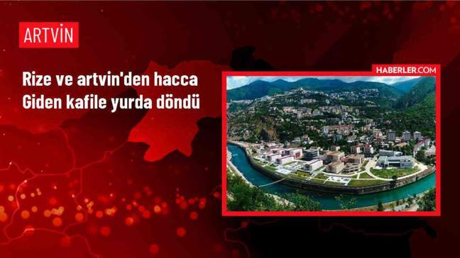 Kutsal topraklardan dönen Rizeli ve Artvinli hacılar aileleriyle buluştu