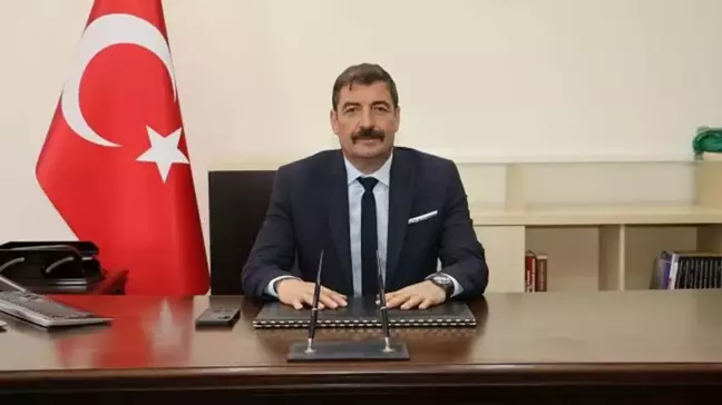 Kula Belediye Başkanı, İhale Alan Firma Yetkililerine Saldırdı