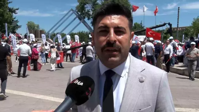 Memurların Hakları İçin Miting Düzenlendi