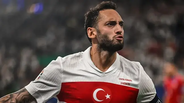 Hakan Çalhanoğlu neden yok, sakatlandı mı? Avusturya-Türkiye maçında Çalhanoğlu neden kadroda yok, cezalı mı?