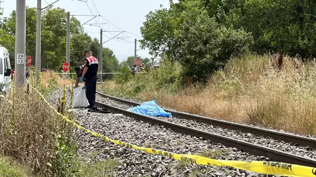 Kütahya'da Tren Kazası: Çapa Motoru Sürücüsü Hayatını Kaybetti