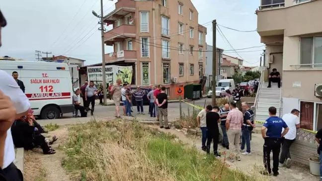 Çanakkale'de Cinnet Getiren Baba Eşini ve Çocuğunu Öldürdü