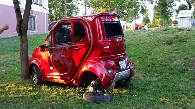 Tavşanlı'da trafik kazası: 2 kişi yaralandı