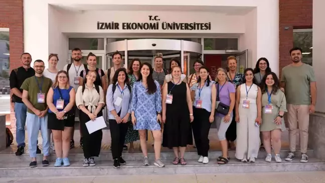 İzmir Ekonomi Üniversitesi, 'sağlıklı kampüs' konseptini anlattı