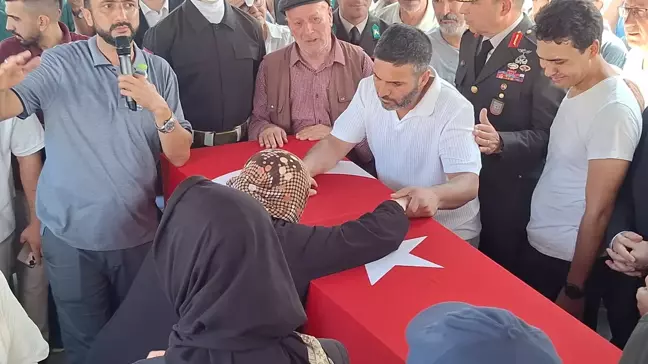 İstihkam Astsubayı Şehit Olan Bahadır Rıdvan Talay Son Yolculuğuna Uğurlandı