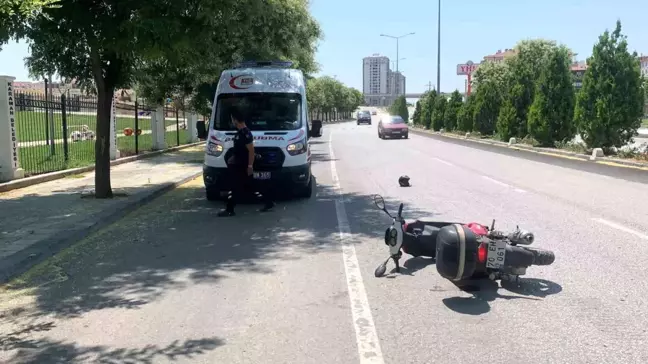 Karaman'da motosiklet ile otomobil çarpıştı: 75 yaşındaki sürücü yaralandı