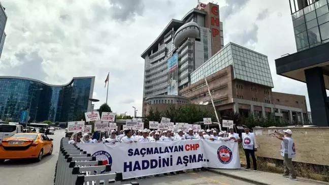 Diyanet-Sen, CHP Genel Merkezi önünde tepki gösterdi