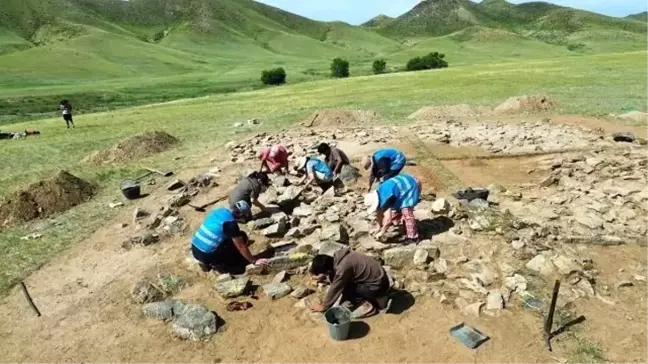 Orta Asya'nın gizemleri çözülüyor: Türk tarihçiler ve Moğol arkeologlardan iş birliği