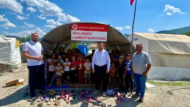 Amasya'da mevsimlik tarım işçilerinin çocuklarına Kur'an-ı Kerim öğretiliyor