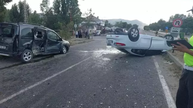 Van'da trafik kazası: 7 kişi yaralandı