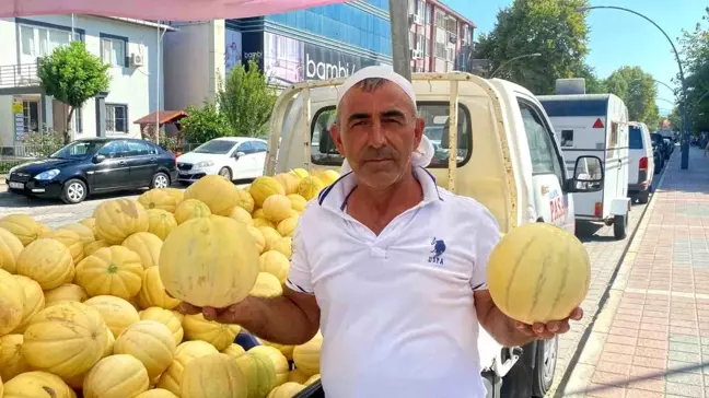 Gönen Kavunu Tezgahlarda Yerini Aldı