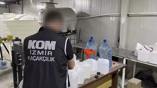 İzmir'de Kaçak Etil Alkol ve Sahte İçki Operasyonu