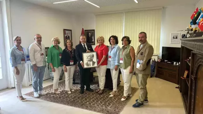 Prag Büyükelçisi Dr. Egemen Bağış, Eskişehir Rumeli Balkan Kültür ve Dayanışma Derneği'ni ağırladı