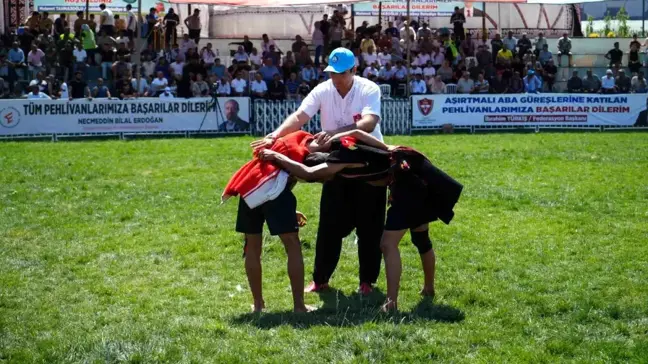 Aşırtmalı Aba Güreşi Türkiye Şampiyonası Gaziantep'te Başladı