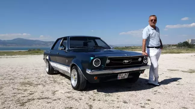 BURDURLU Sebahattin Şimşek, 1990 model otomobilini 400 bin lira harcayarak 1964 model Ford Mustang'a benzetti