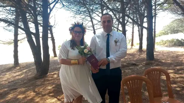 Edirne'de Çiftler Nikah Törenlerini Sahilde Yapmayı Tercih Ediyor