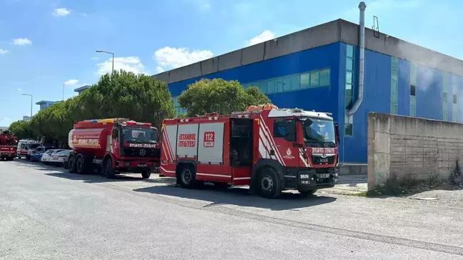 İstanbul'da Kimya Fabrikasında Patlama ve Yangın